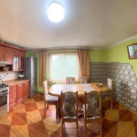 Apartment у микуличині